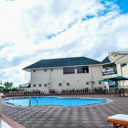 Faith Cricket Club & Resort Bhopal Extérieur photo