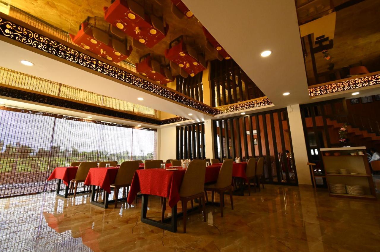 Faith Cricket Club & Resort Bhopal Extérieur photo