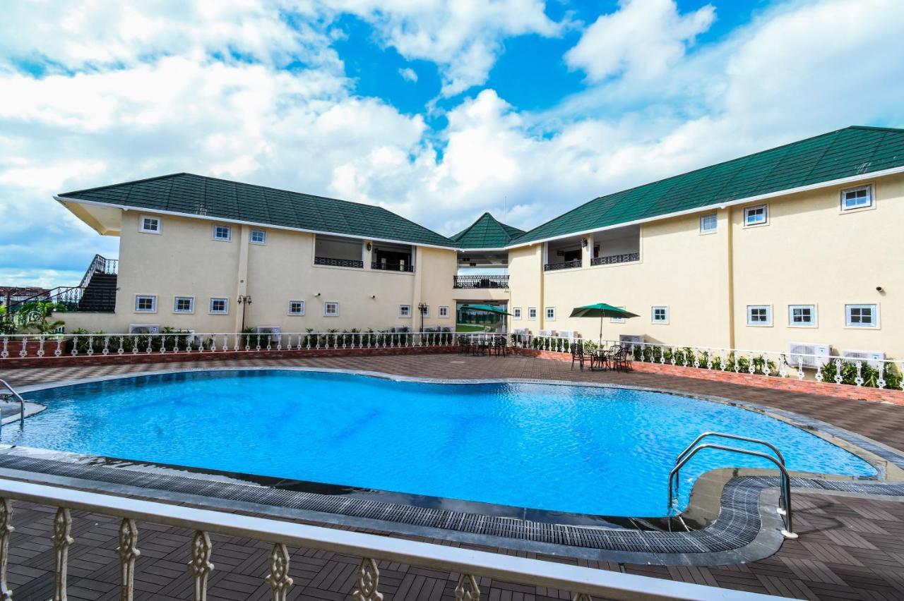 Faith Cricket Club & Resort Bhopal Extérieur photo